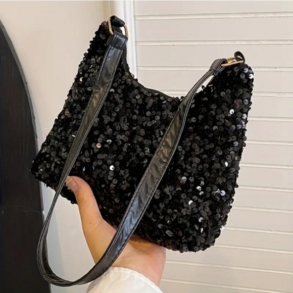 ☆New☆Black w/ Silver Sequins☆Evening☆ ☆Small Purse☆w/Adjustable Strap☆ - Picture 3 of 10
